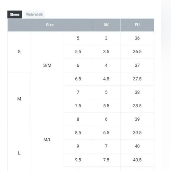 Hello Kitty x Forever 21 Slippers M Pink
Multi NWT Sanrio - Picture 9 of 9